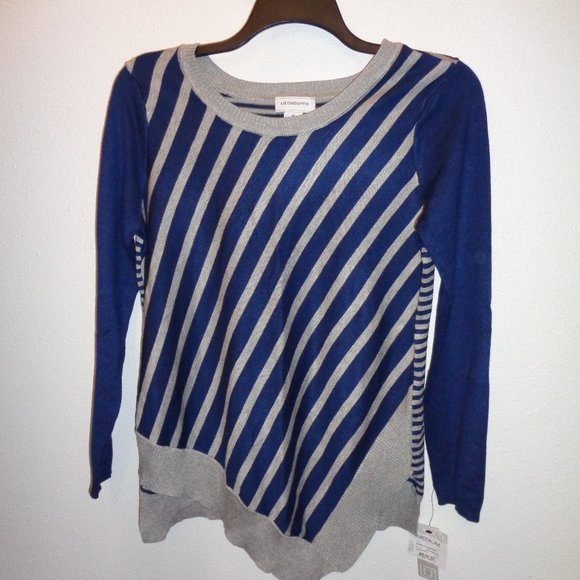 LIZ Claiborne Novelty Sweater Size Medium NWT - Picture 1 of 12